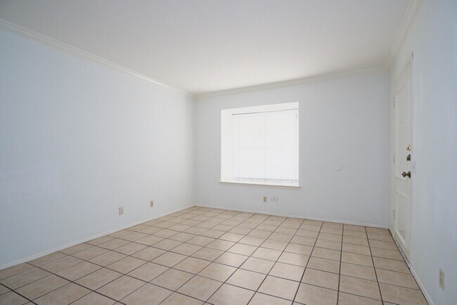 Foto del edificio - 7834 Broadway St