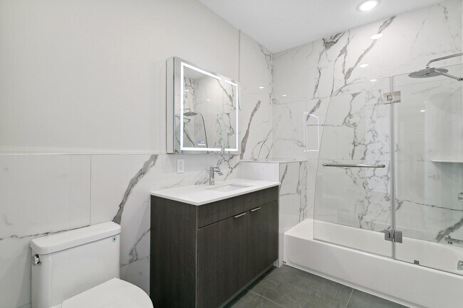 Foto del edificio - 582-586-586 66th St