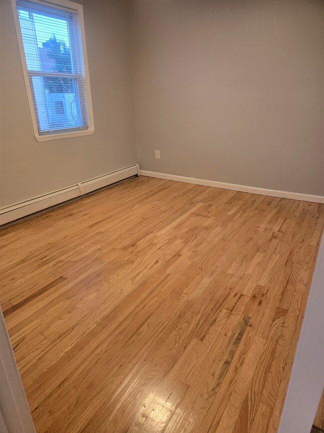 Building Photo - 96 Central Ave