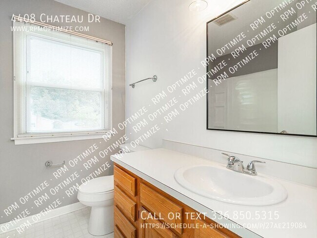 Building Photo - 4408 Chateau Dr