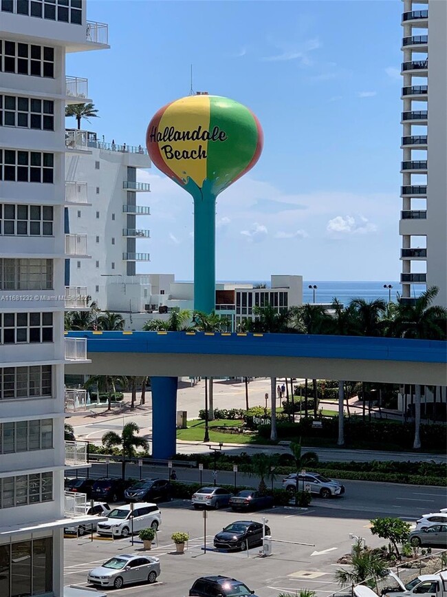 Foto del edificio - 1817 S Ocean Dr