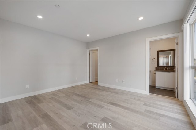 Building Photo - 2801 S La Brea Ave