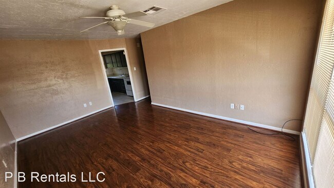Building Photo - 3 br, 1 bath House - 5423 NW Kinyon Avenue