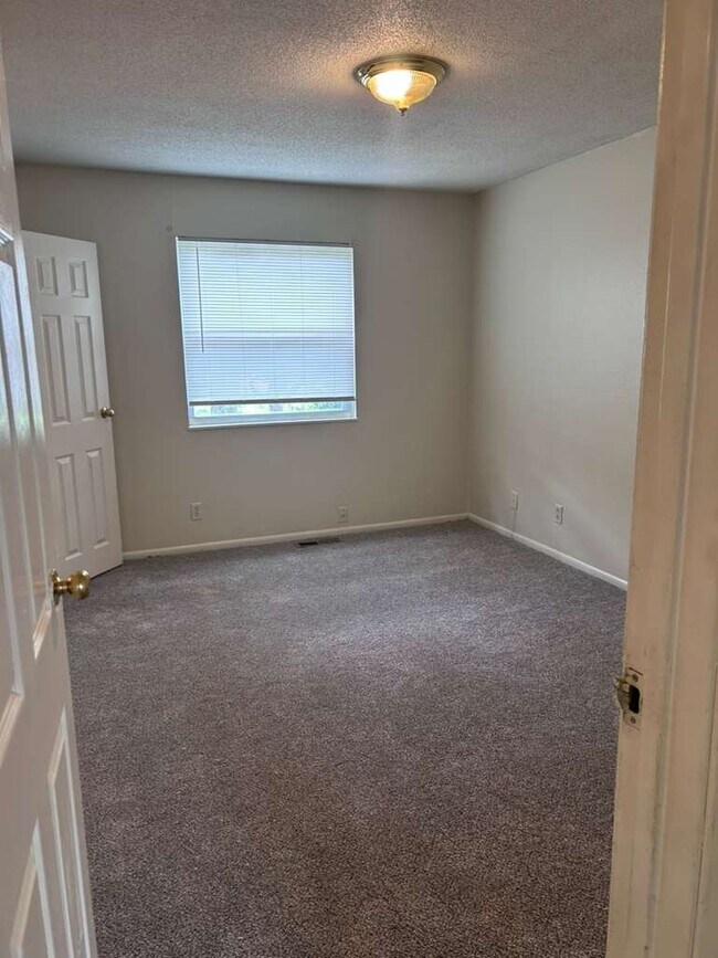 Foto del edificio - 10705 W 90th Terrace