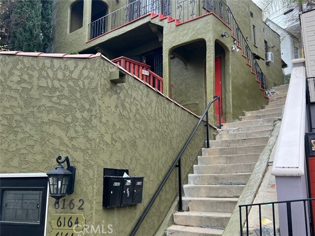 Foto principal - 6164 Outlook Ave