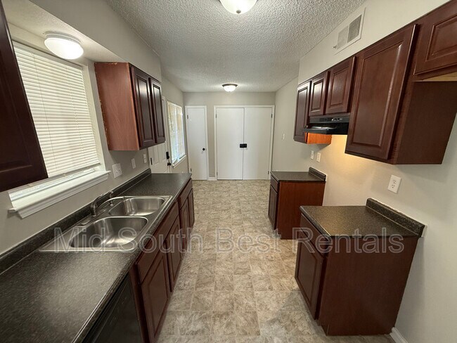 Building Photo - 4097 Elk Grove Cove