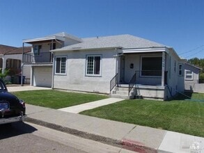 Building Photo - 148 N 3rd St