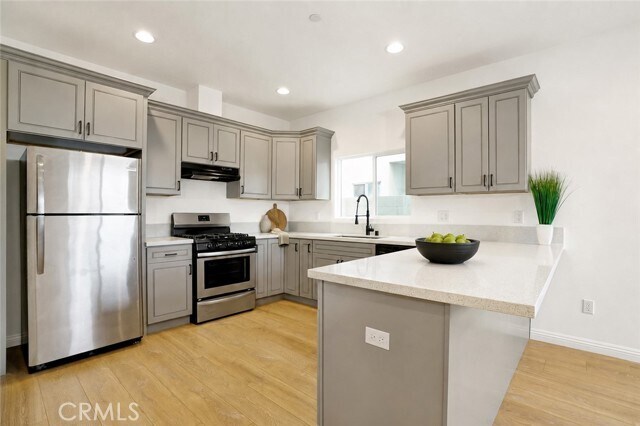 Building Photo - 5729 Willowcrest Ave