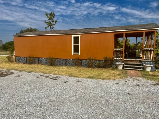 Building Photo - 2702 Tipps Rd