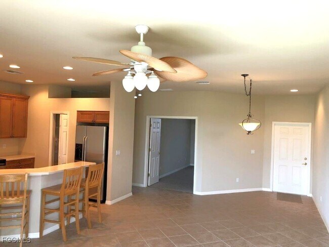 Foto del edificio - 3449 Crosswater Dr