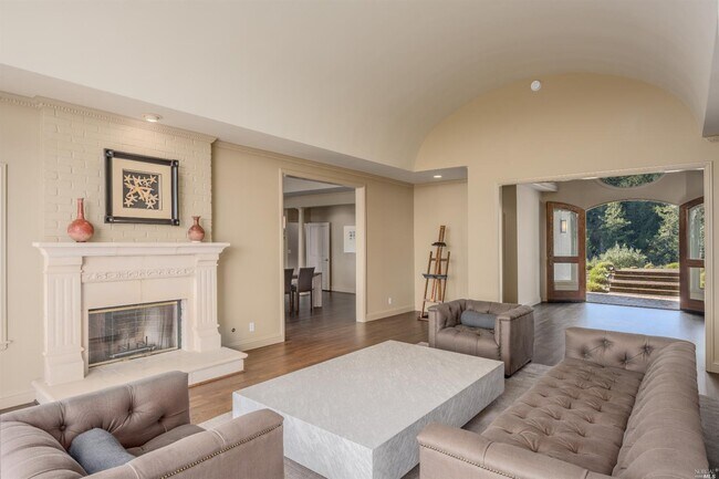 Foto del edificio - 2355 W Dry Creek Rd