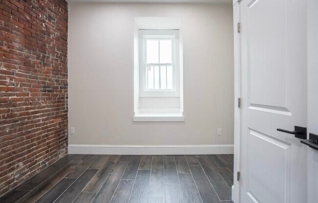 Building Photo - 604 Massachusetts Ave