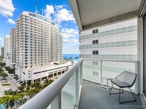Building Photo - 3101 Bayshore Dr