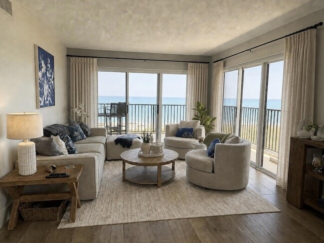 Building Photo - 10200 S Ocean Dr