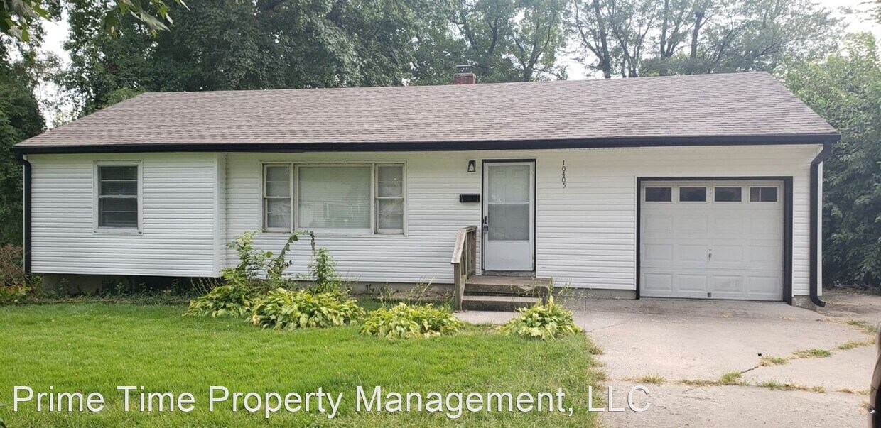 Primary Photo - 3 br, 1 bath House - 10405 E 69th Street