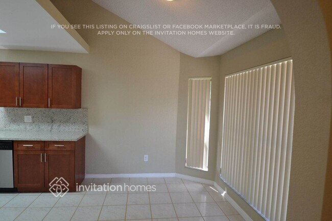Foto del edificio - 11585 Gorham Dr