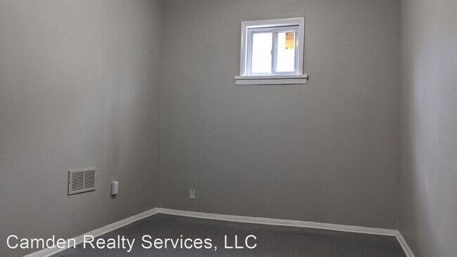 Foto del edificio - 3 br, 1.5 bath House - 1275 Lansdowne Ave