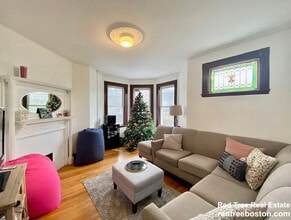 Building Photo - 2 Parker Hill Terrace