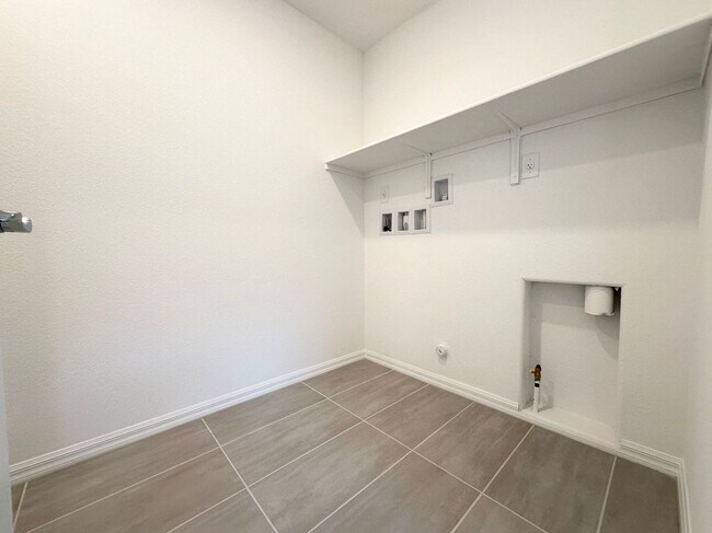 Foto del edificio - Fantastic 5-bedroom single-family house
