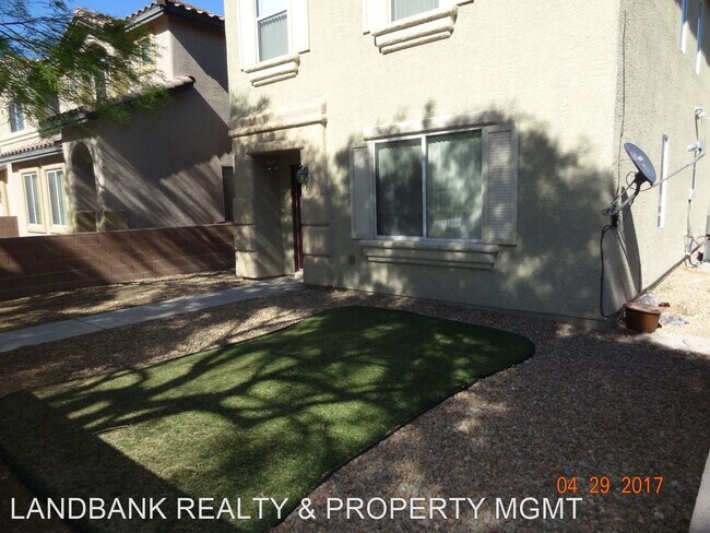 Foto del edificio - 3 br, 2.5 bath House - 273 Tyler Chanel