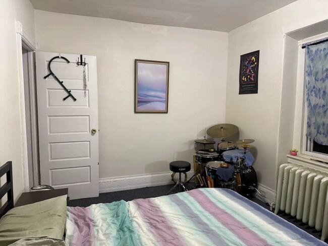 Foto del edificio - 4716 Cedar Ave