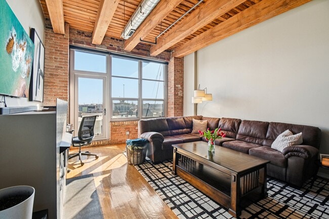 Photo - 333 S Desplaines St Apartment