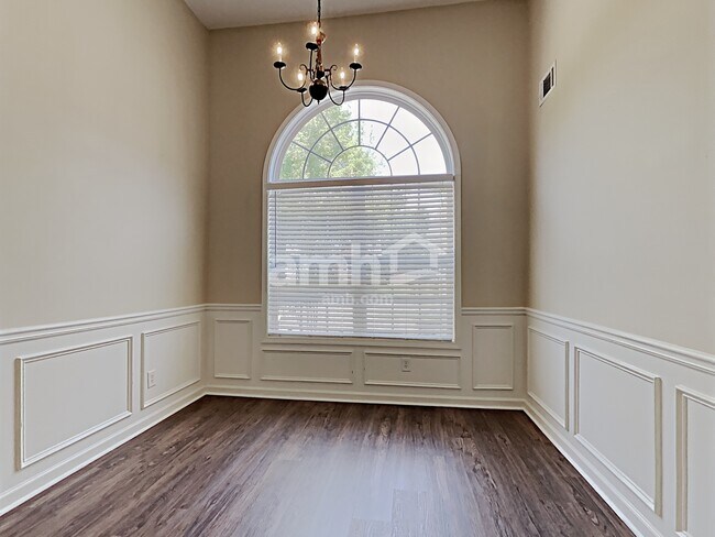 Foto del edificio - 2095 Mina Lane Dr