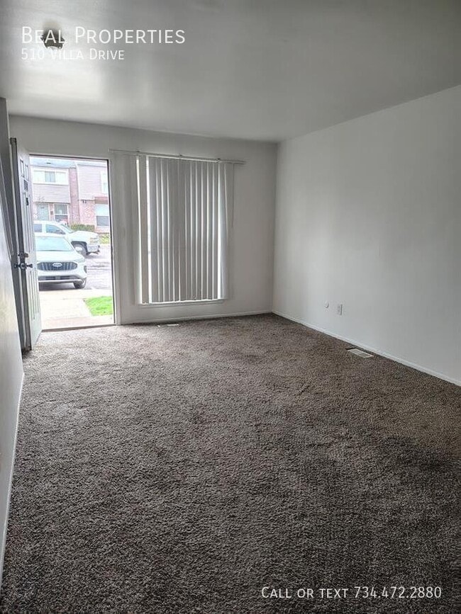 Building Photo - 510 Villa Dr