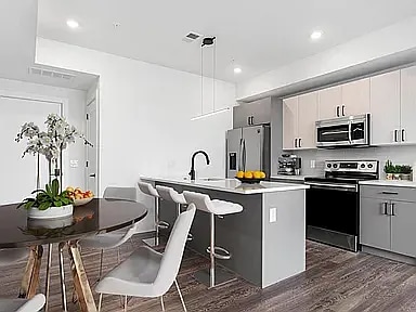 Building Photo - 1721 Ridge Ave