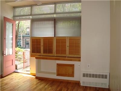 Building Photo - 463 W 35th St