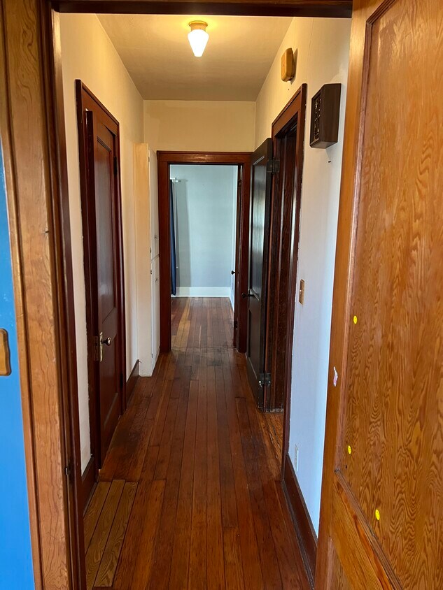 Foto del edificio - 212 E Main St