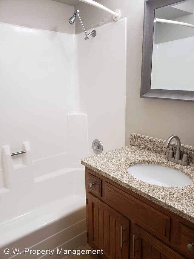 Foto del edificio - 230 Campus Ave