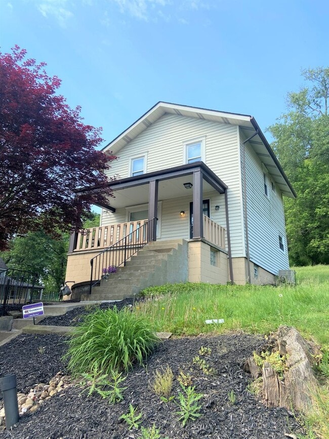Building Photo - 1345 Hulton Rd