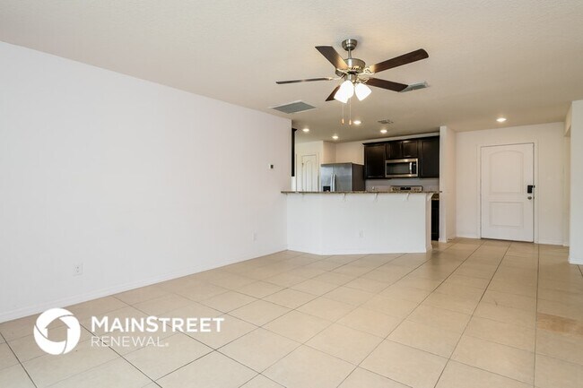 Building Photo - 1495 Swan Lake Cir