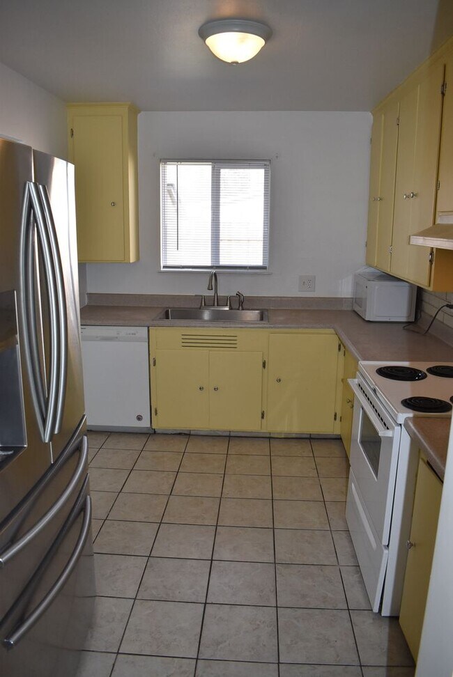 Building Photo - All Utilities Paid Including Internet!