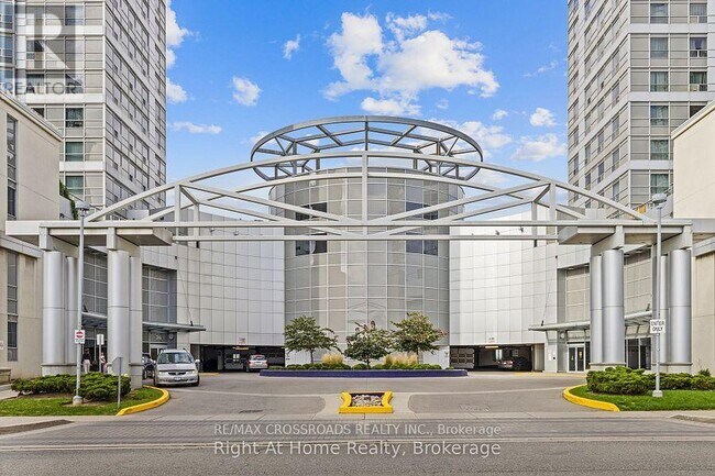 Building Photo - 38-1138 Lee Centre Dr