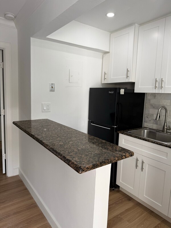 Building Photo - 1014 Salzedo St