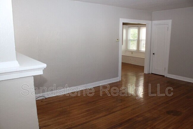 Building Photo - 3478 W 117th St