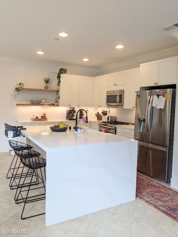 Building Photo - 3 br, 2.5 bath Condo - 2263 Flatiron Way