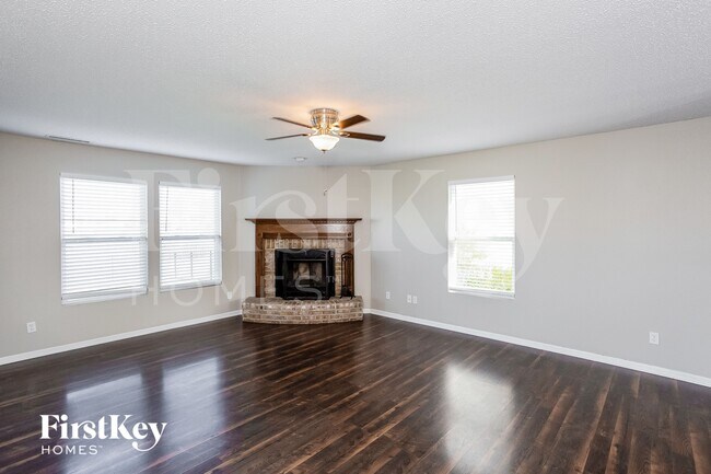 Foto del edificio - 9518 W Midnight Dr