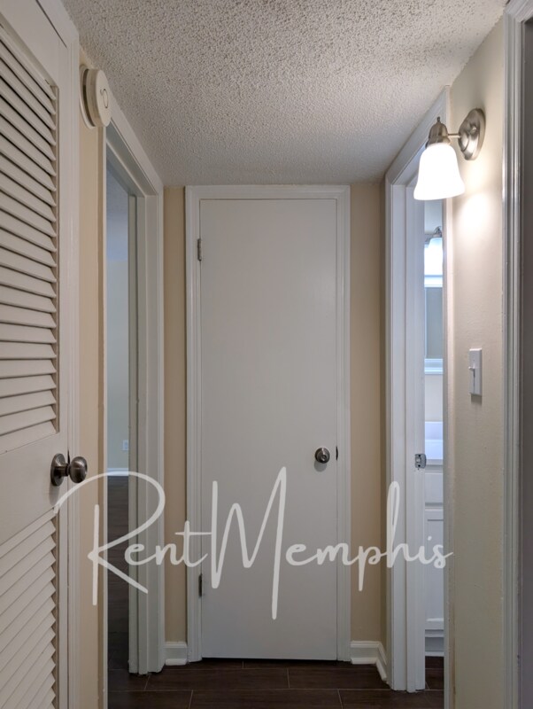 Foto del edificio - 358 E Pkwy N