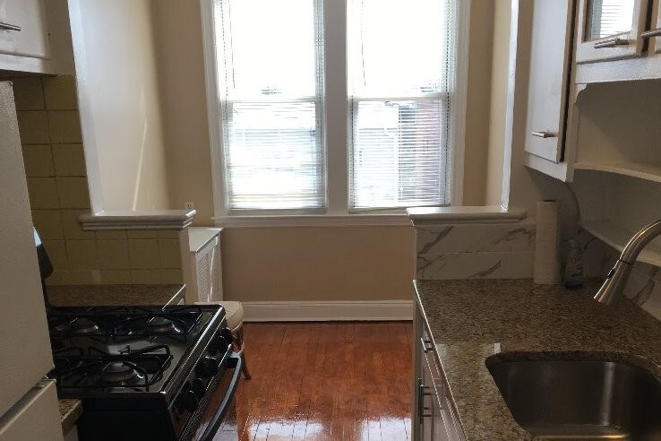 Foto principal - 25-52 42nd St
