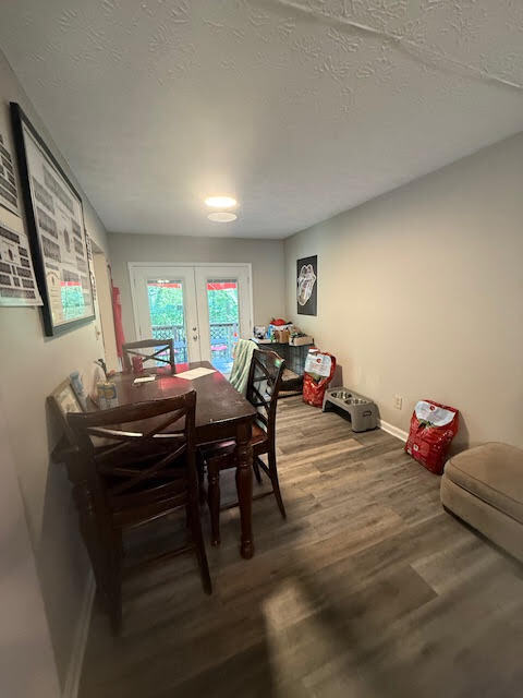 Building Photo - 3209 Joanne Dr