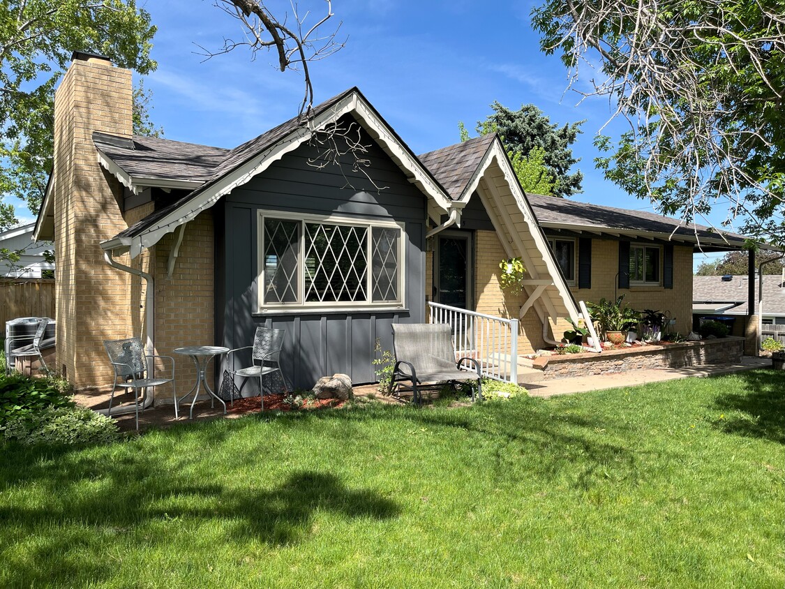Primary Photo - 6655 W 65th Ave