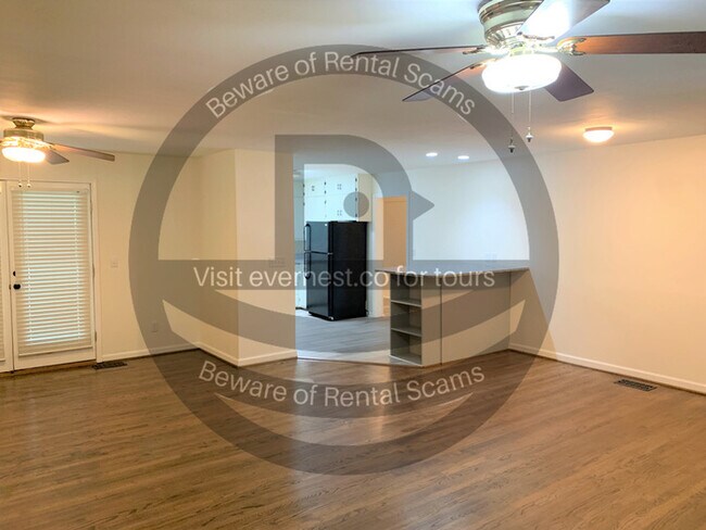 Foto del edificio - 7512 Faye St