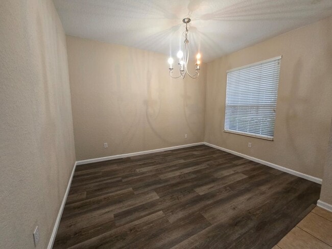 Building Photo - Beautiful home in Gated community