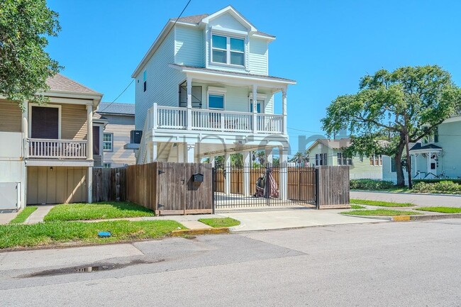 Building Photo - 3002 Avenue K