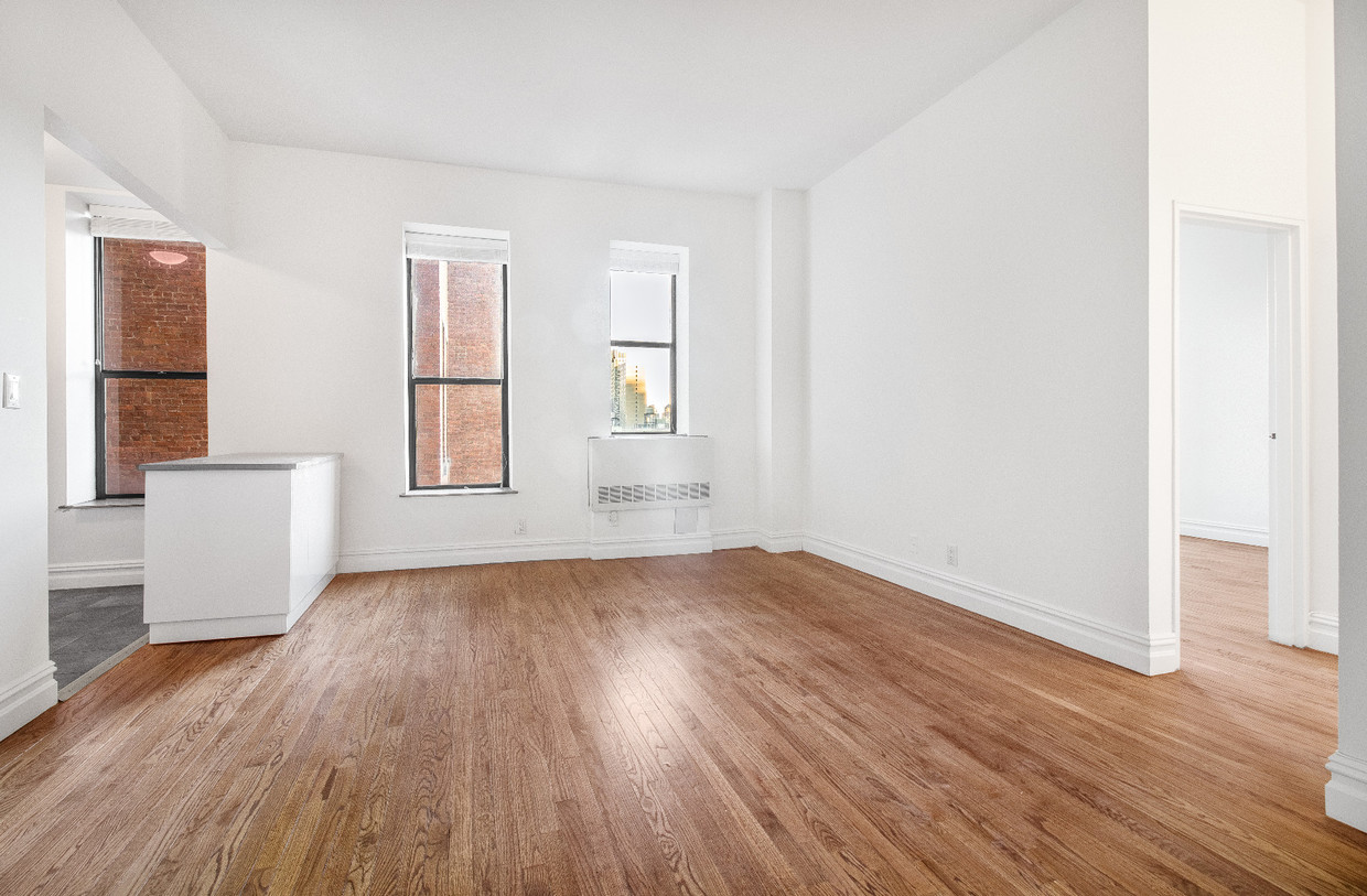 Foto principal - 154 W 70th St