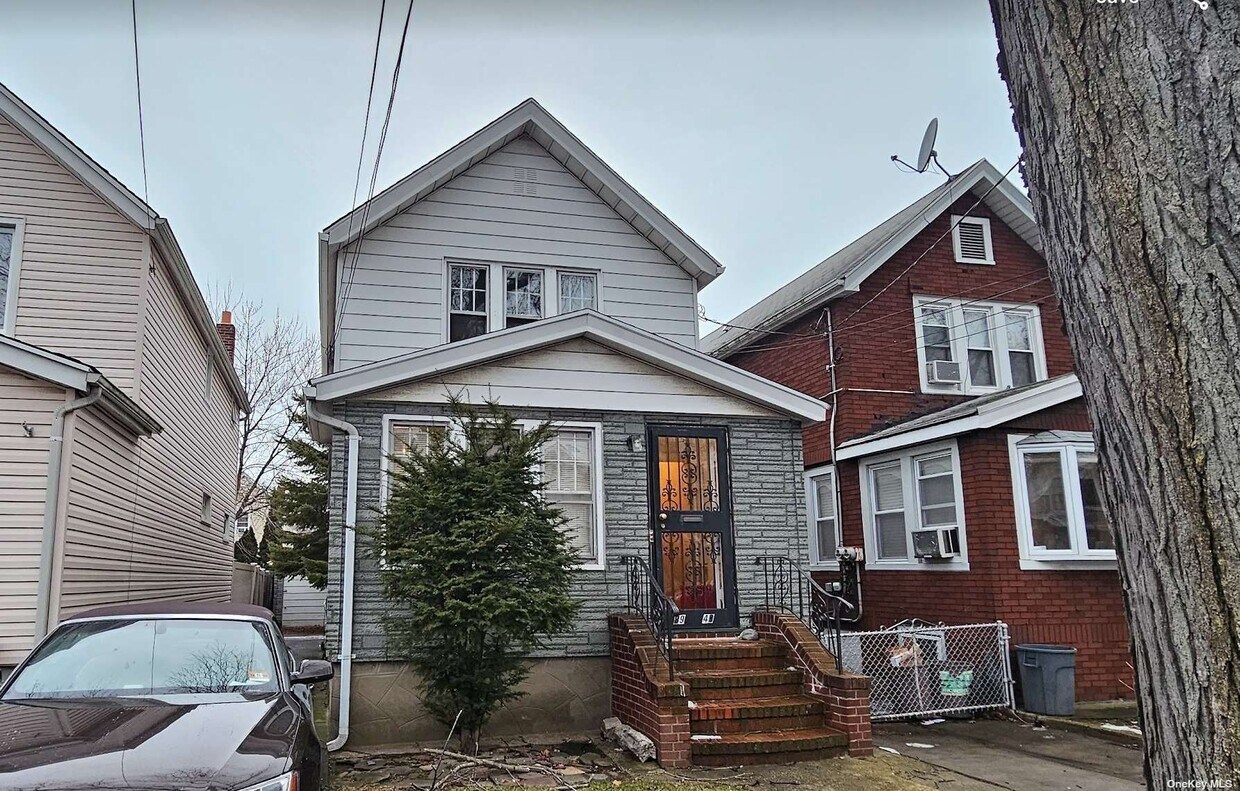 Primary Photo - 89-43 70th Ave