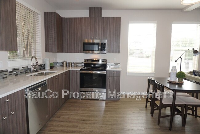 Foto del edificio - 17345 SW Blanton St